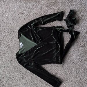 Vixen Micheline Pitt Olive Wrap Top